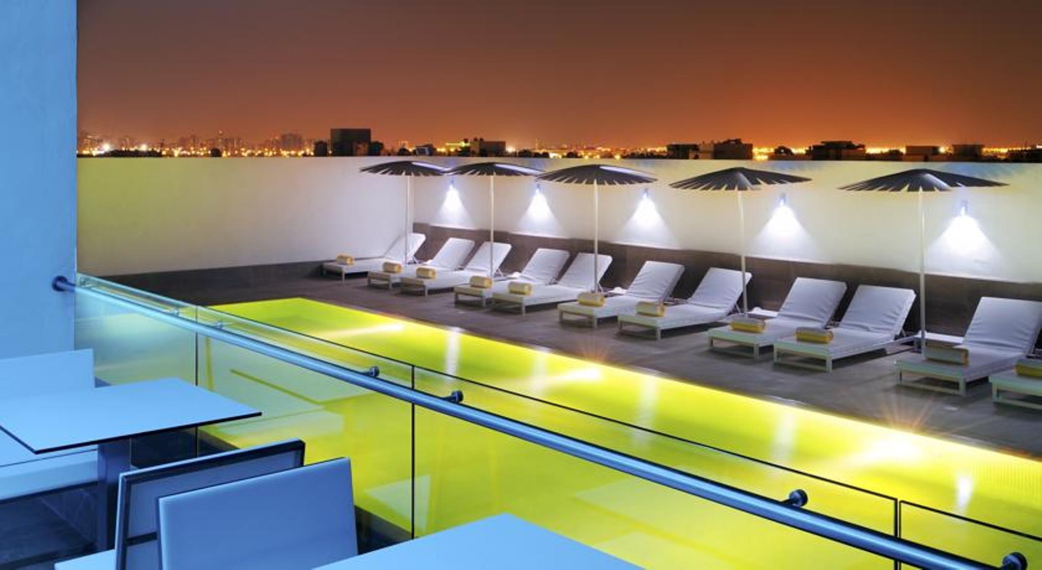 Hues Boutique Hotel Дубай Ресторан фото