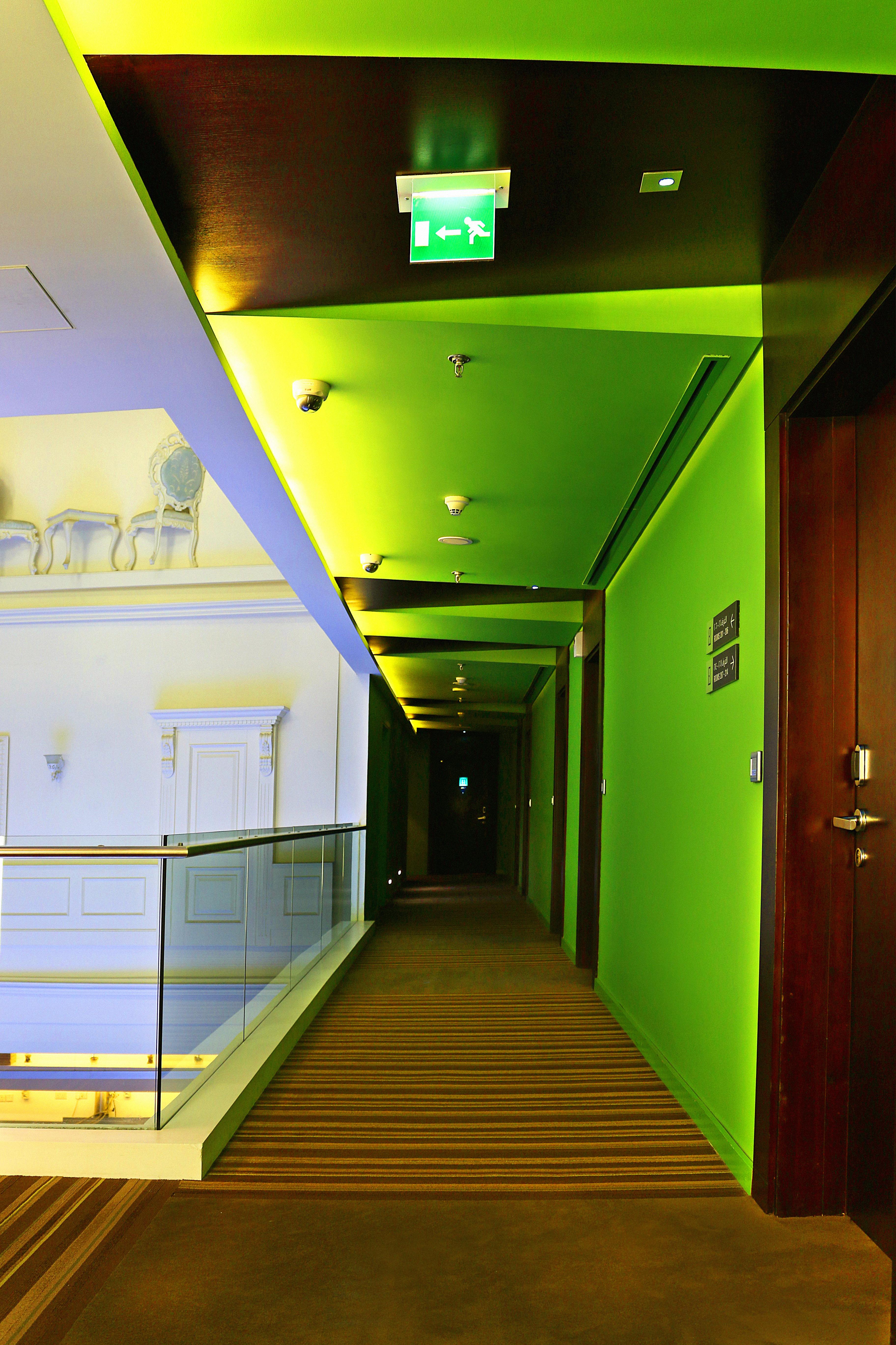 Hues Boutique Hotel Дубай Экстерьер фото