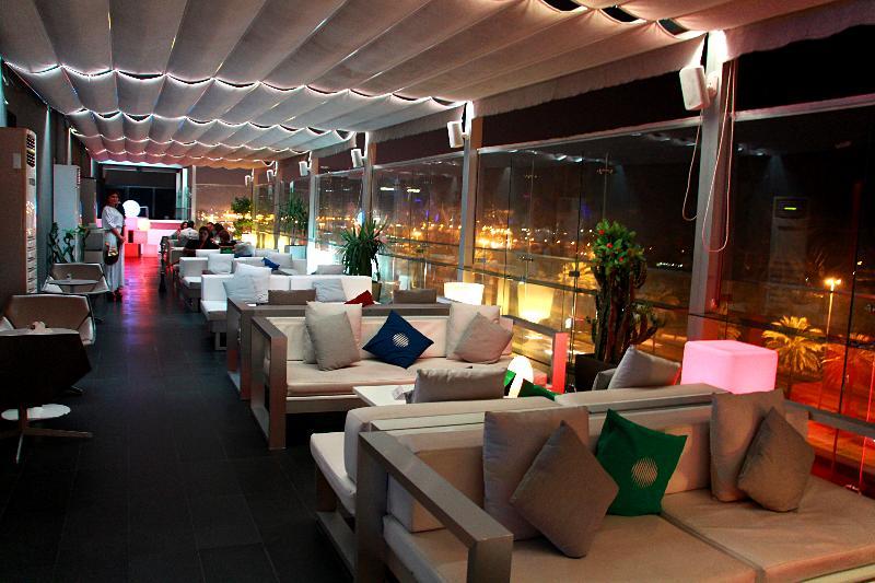 Hues Boutique Hotel Дубай Экстерьер фото