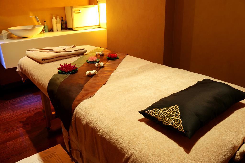 Hues Boutique Hotel Дубай Экстерьер фото